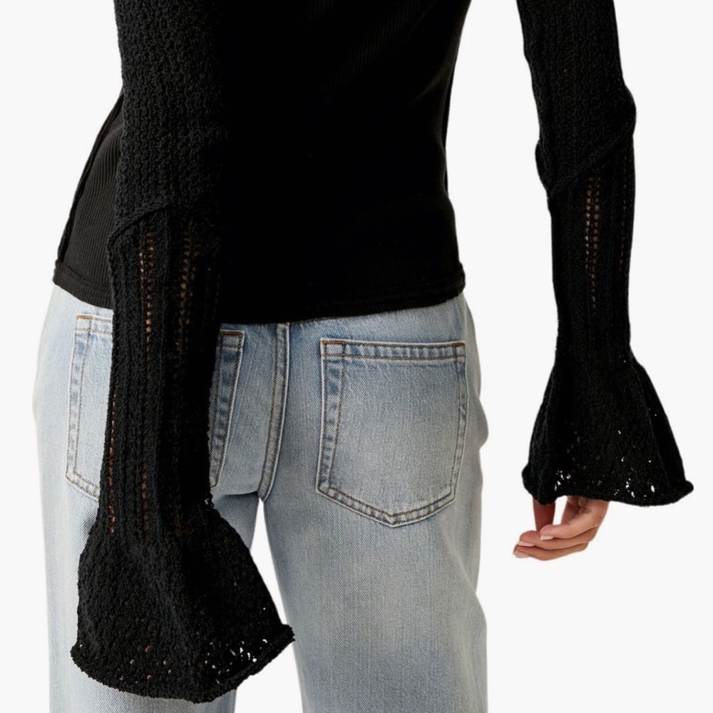 NWT Free People Cuffing Season black crochet sleeve top, size Medium - Picture 2 of 7